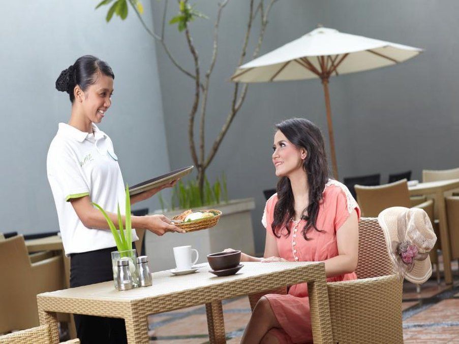 Whiz Hotel Malioboro Yogyakarta Exterior photo